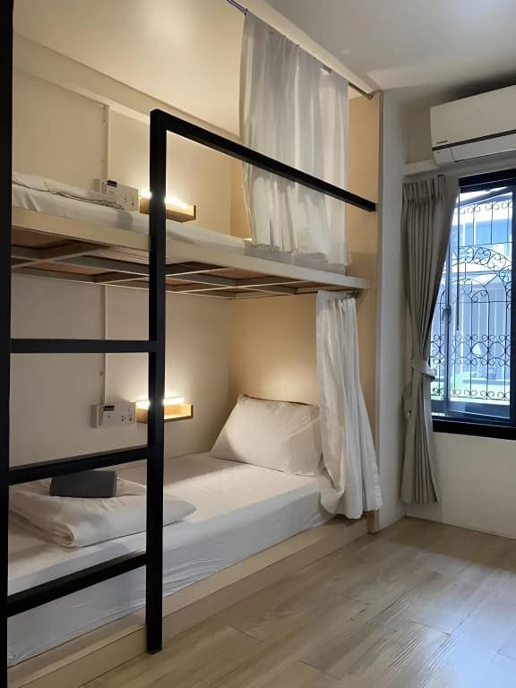 Monomer Hostel Bangkok - photo 21