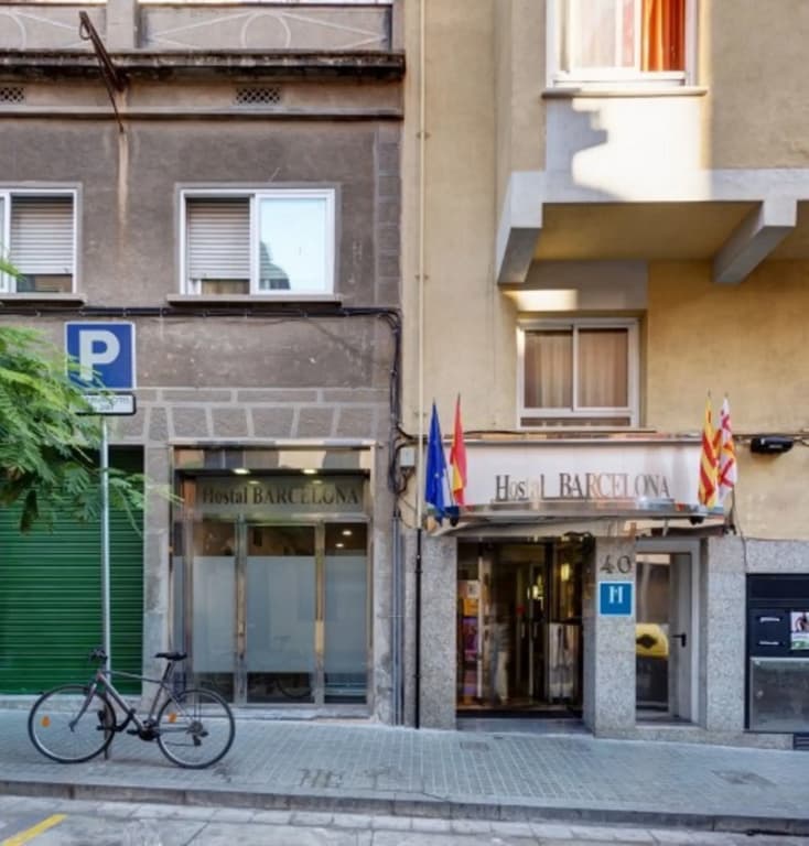 Hostal Barcelona - photo 1