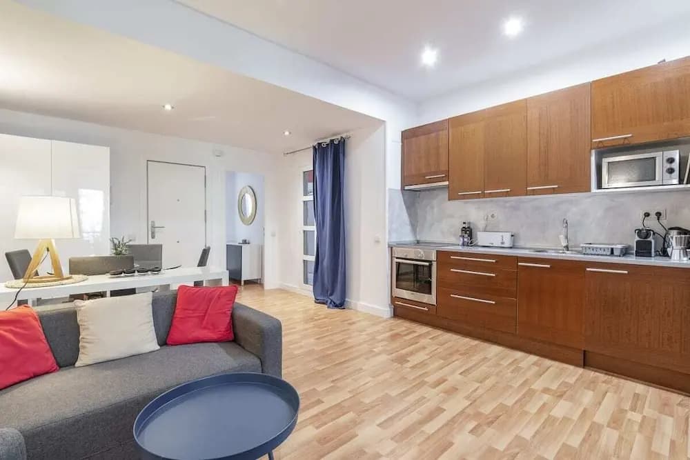 Lovely 1bed Apt W/balcony in Eixample - photo 16