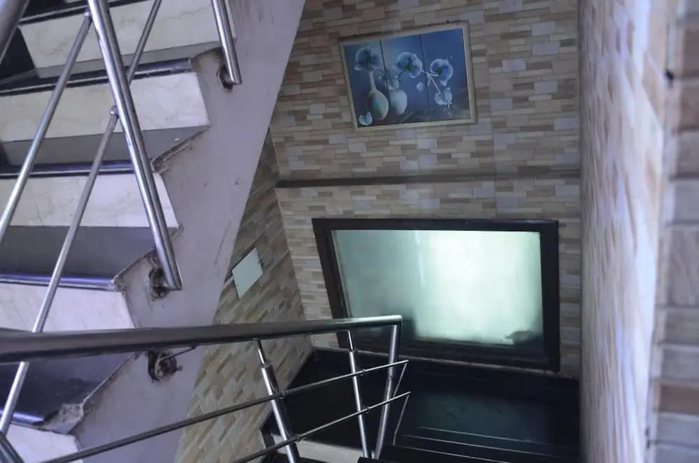 OYO 2705 Hotel Preet Palace - photo 17