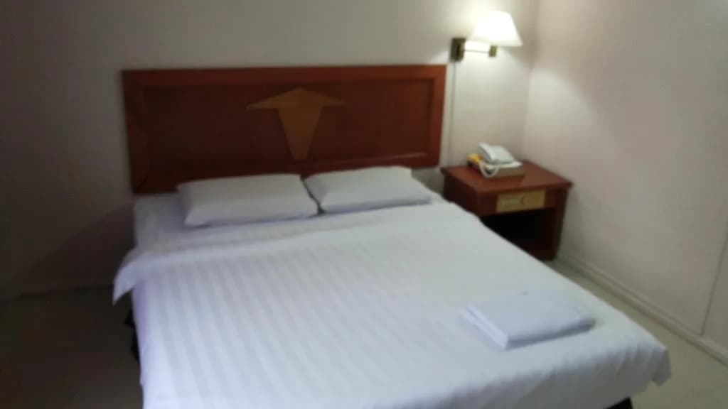 OYO 11342 Liwah Hotel Near Hospital Umum Sarawak - photo 9
