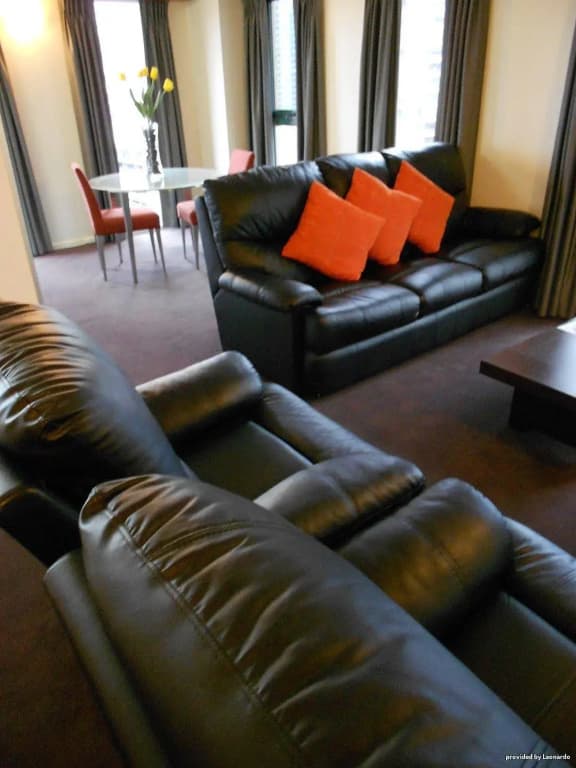 Best Western Riverside Apartments - photo 2