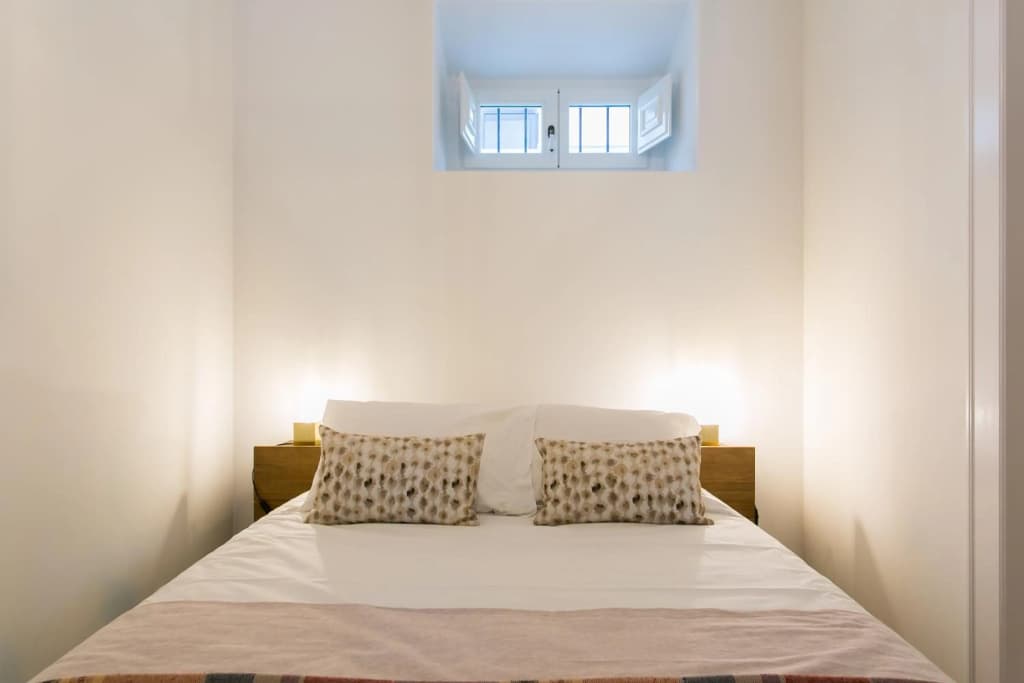 JOIVY Stunning 2BR Apt w/garden, by the Avenida subway & Botanical Garden of Lisbon - photo 2