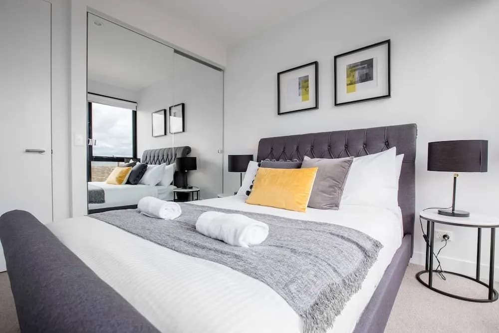 Elegant 2br@footscray Station - photo 4