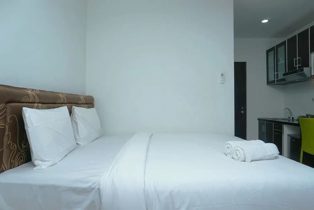 Comfy Studio Tamansari Semanggi Apartment - photo 1