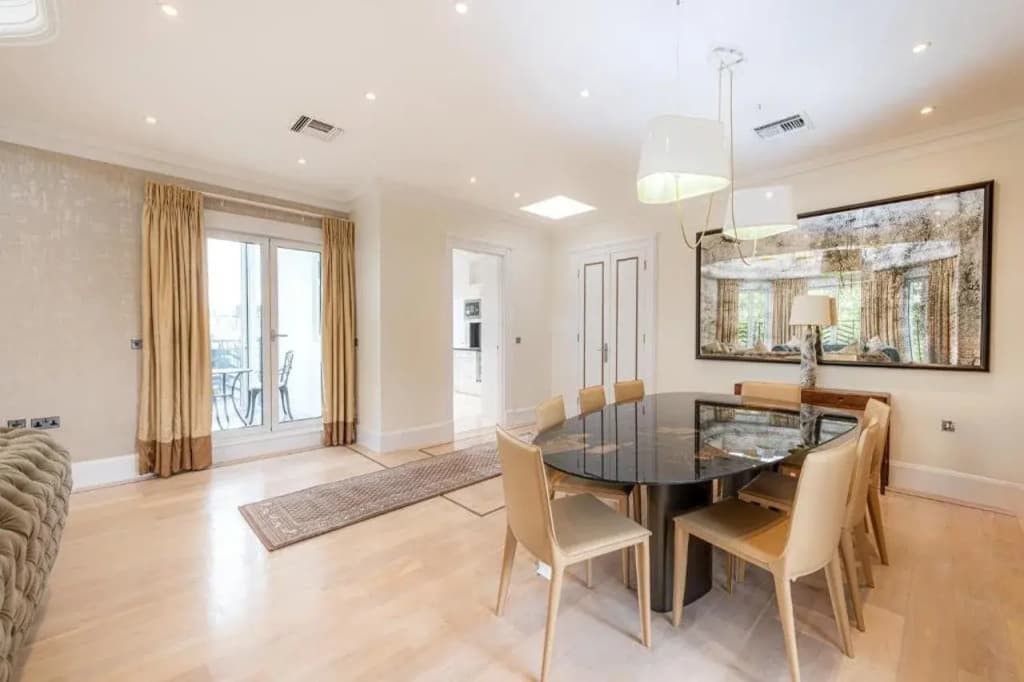 Fountain House - photo 12