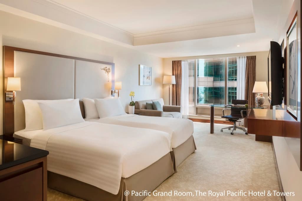 The Royal Pacific Hotel & Towers - photo 17