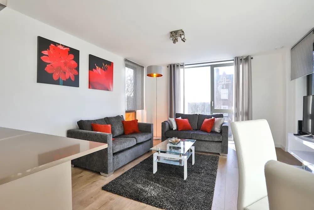 2 Bed 2 Bath flat close to underground - photo 5