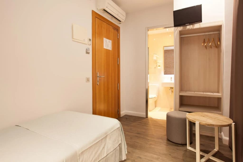 Hostal Fernando - photo 22