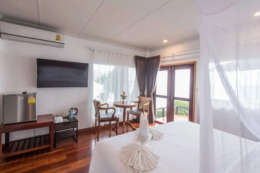 Twin Bay Resort - photo 3