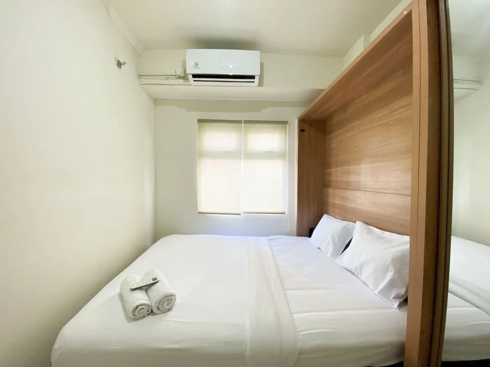Comfort And Strategic 2Br At Green Pramuka City Apartment - photo 4