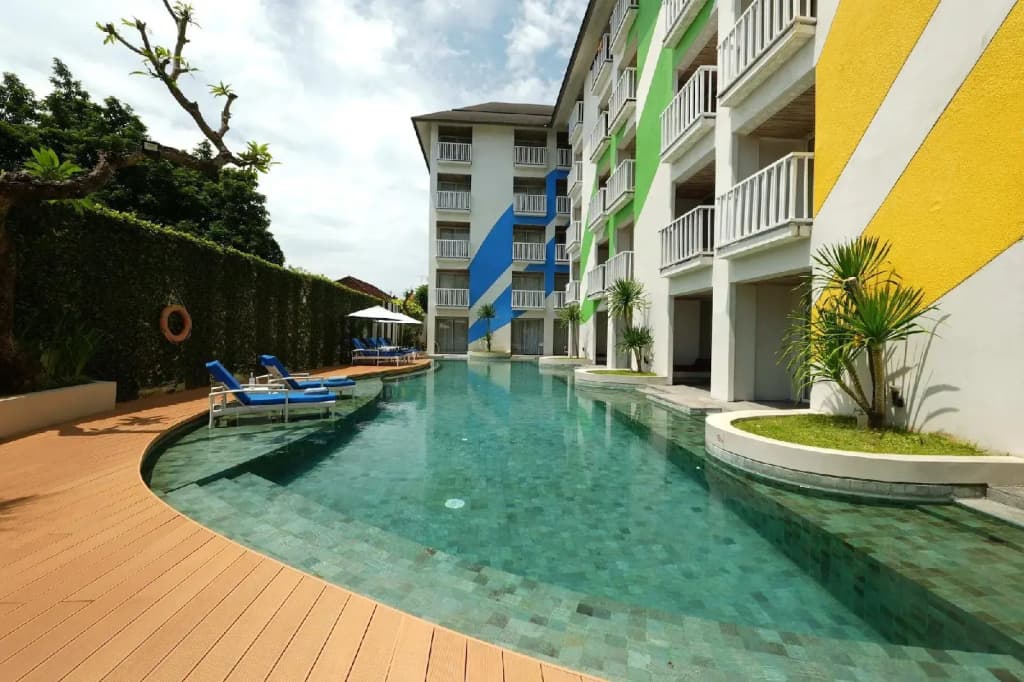 Bliss Surfer Hotel Legian - photo 20