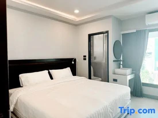Smith Hotel - photo 2