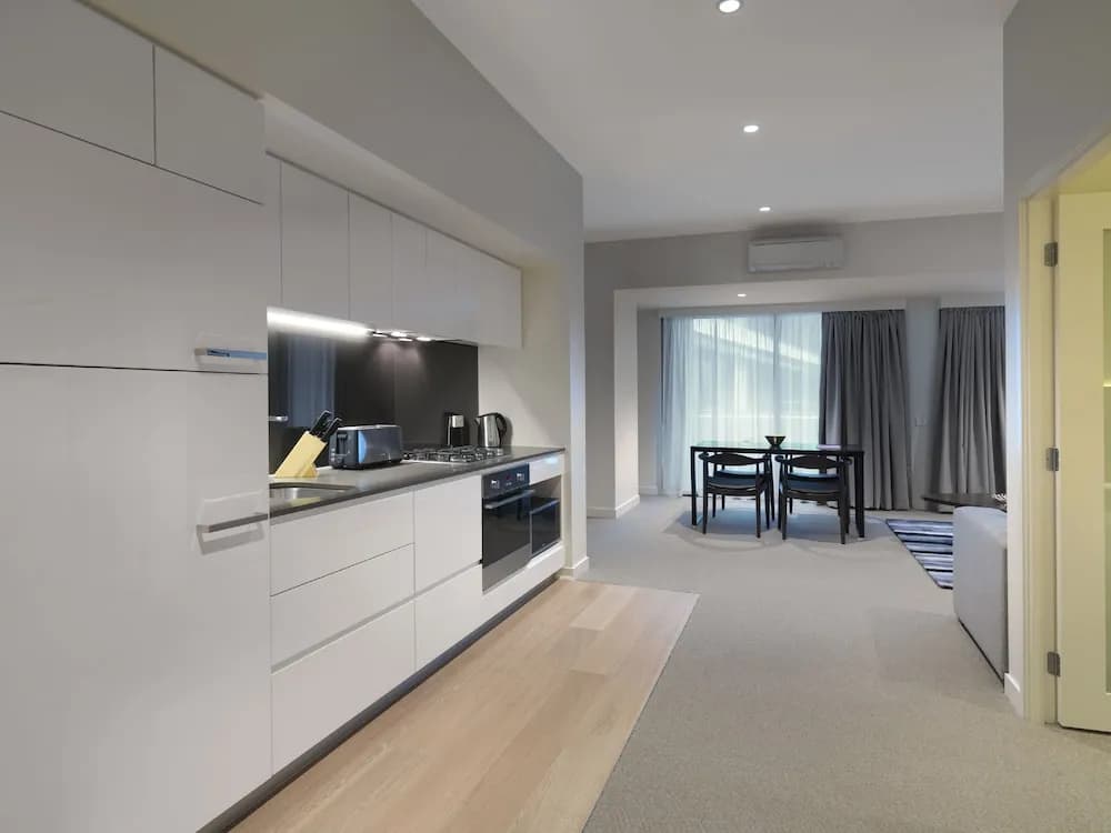 The William Suites - photo 12
