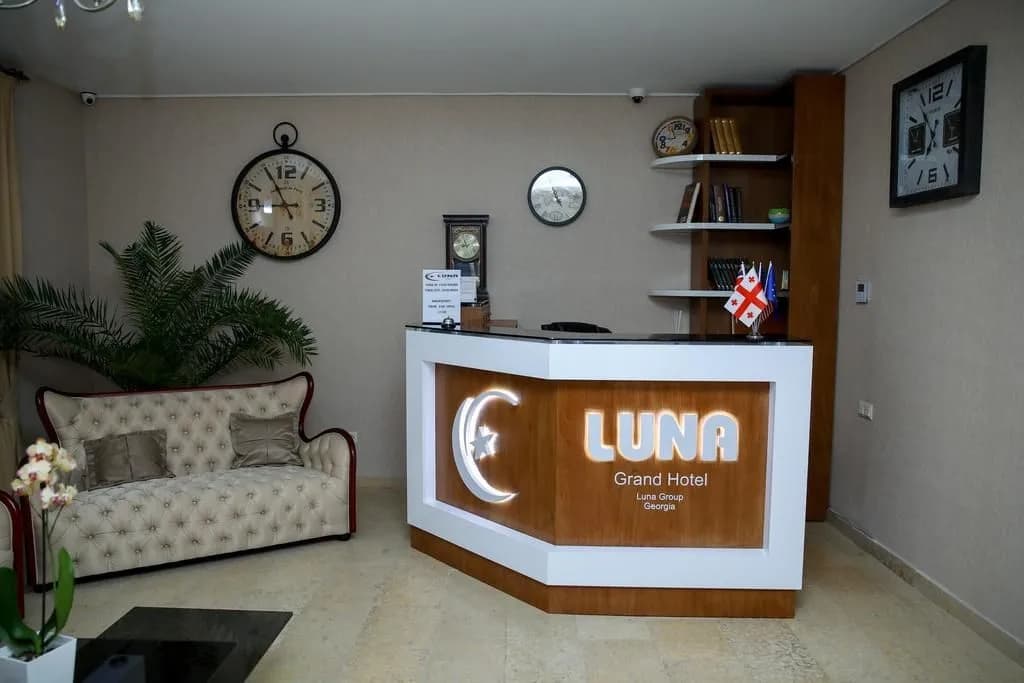 Grand Hotel Luna - photo 2