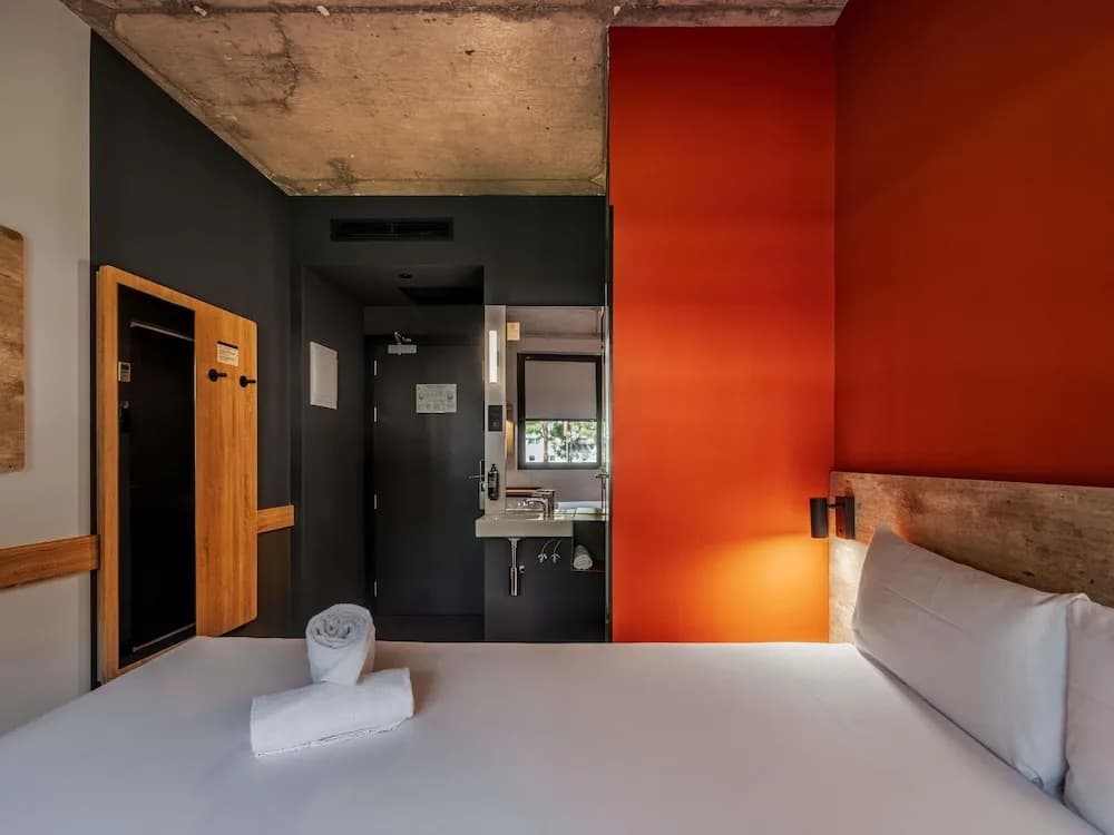 Ibis Budget Madrid Aeropuerto - photo 32