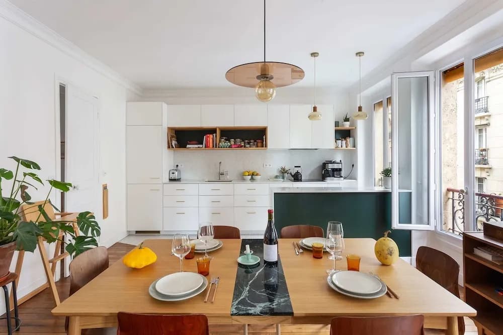 Bright Apartment in the Heart of Paris - photo 2