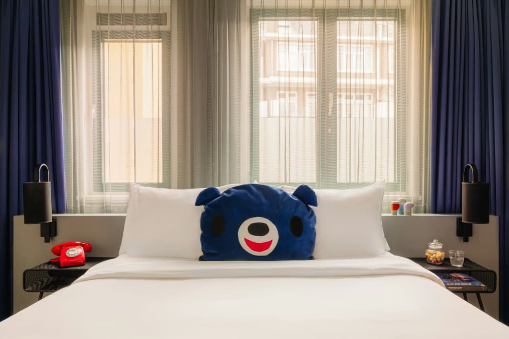 Leonardo Hotel Amsterdam Leidse Square - photo 4