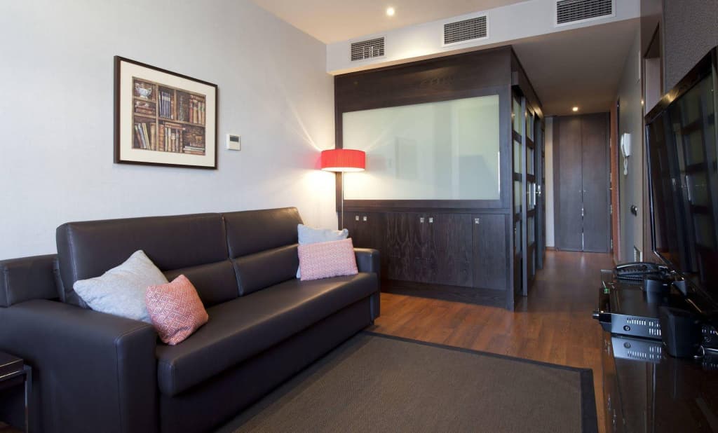 Suites Center Barcelona - photo 10