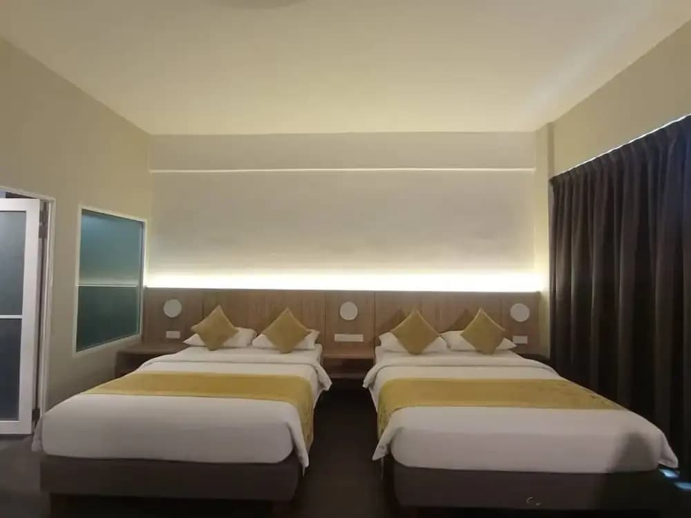 Big Tree Hotel - photo 3