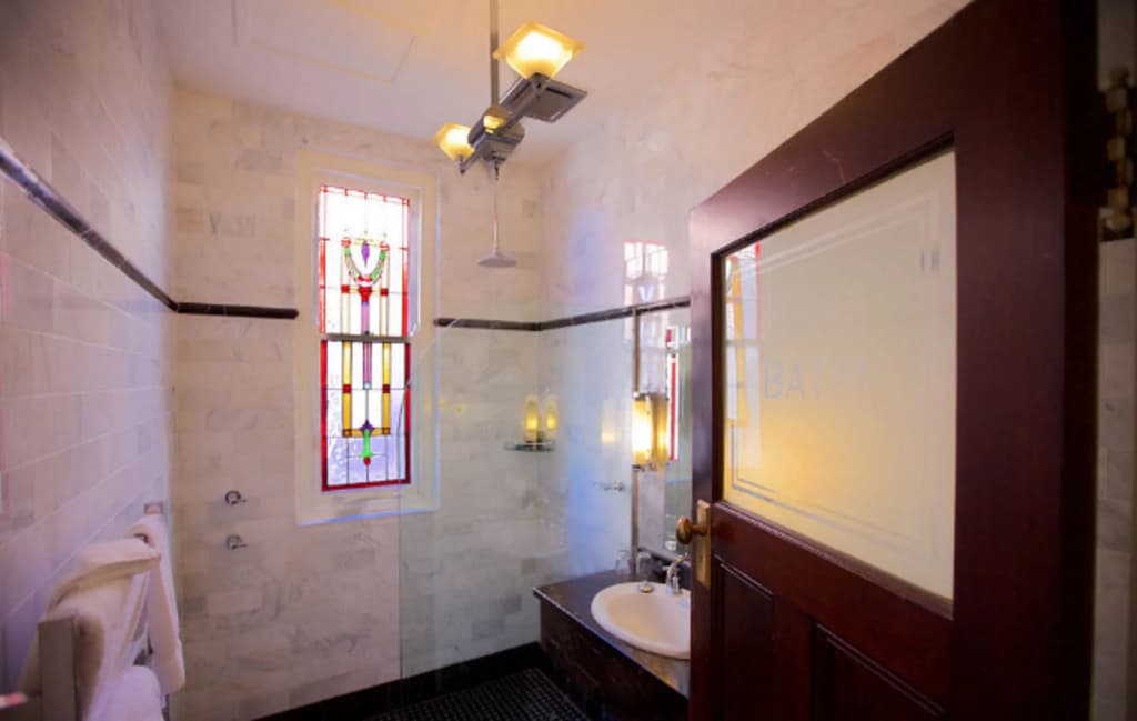 The Carrington Hotel - photo 8