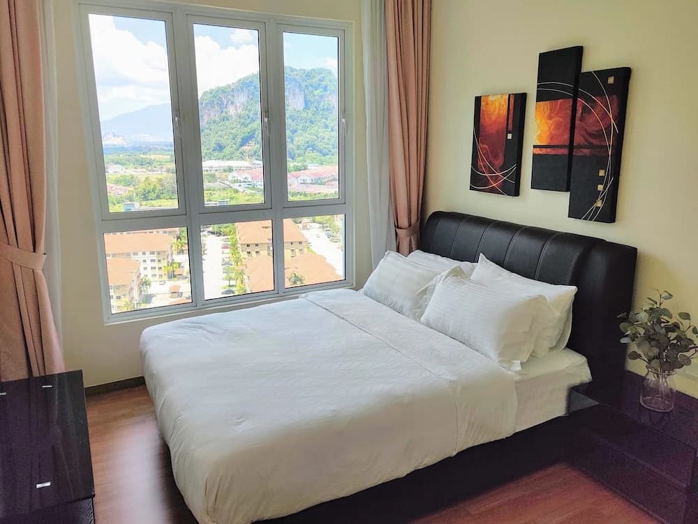 Suites at The Haven Lakeside by Plush - photo 2