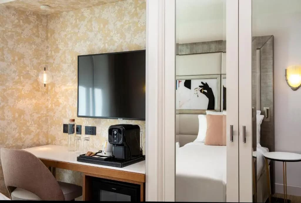 Hotel Des Champs Elysees - photo 7