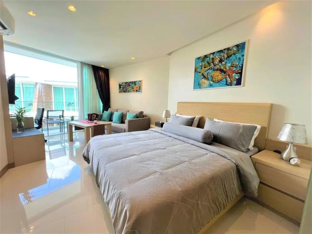Maroon Studio at the Beachfront - photo 16