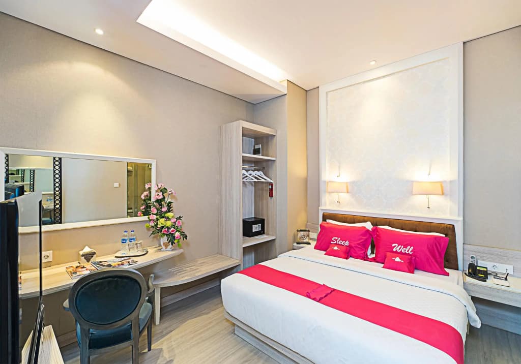 Royal City Hotel - photo 4