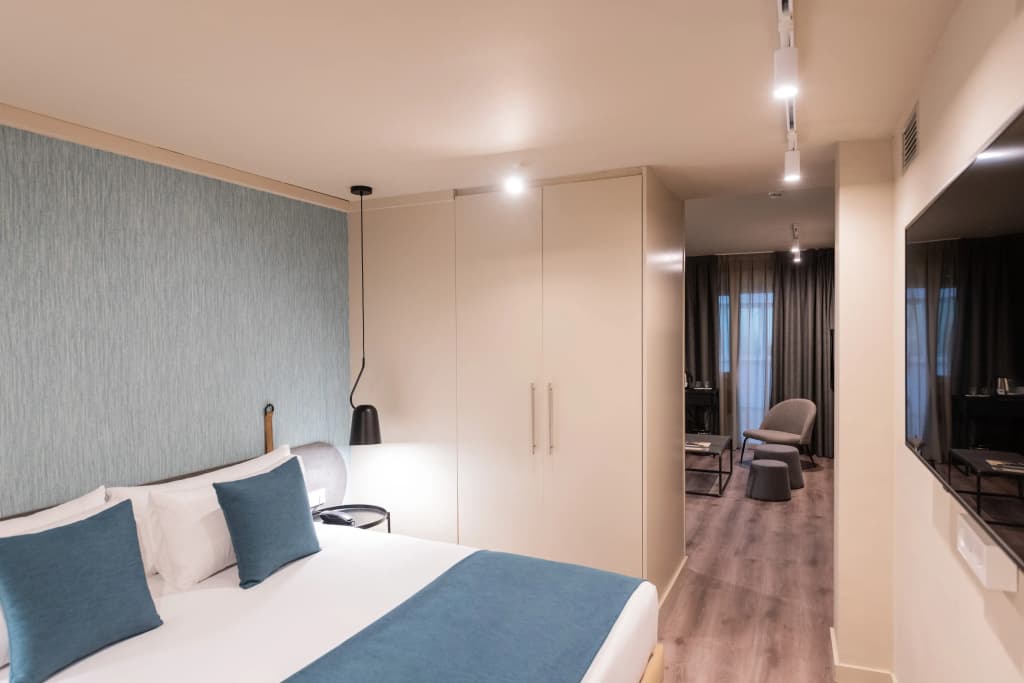 Atenea Rekord Suites Barcelona - photo 4