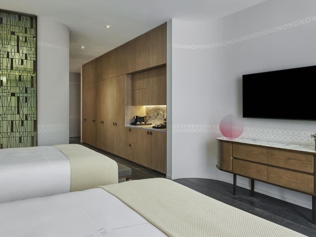 SLS LUX Brickell - photo 2