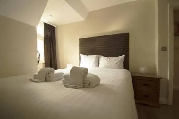 Fairfield Apartments - photo 5