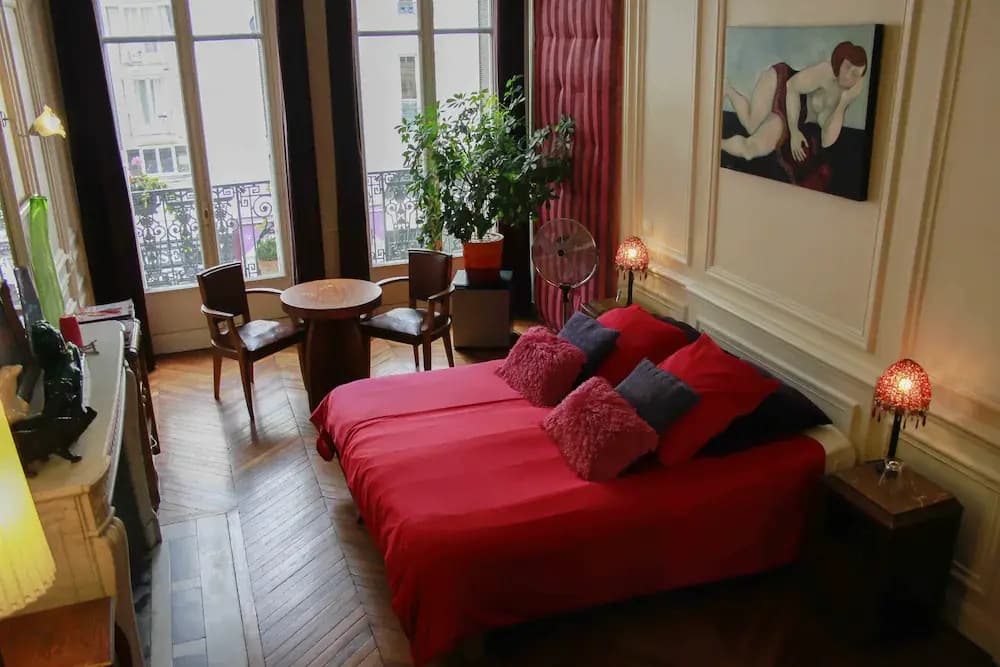 A Room In Paris - photo 4
