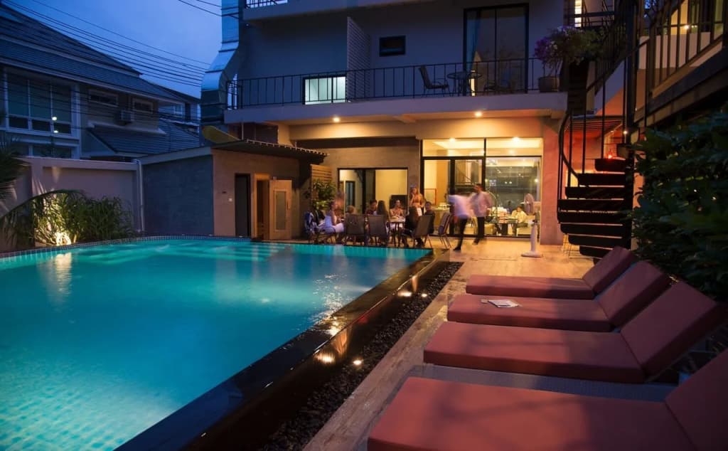 V20boutique Jacuzzi Hotel - photo 15