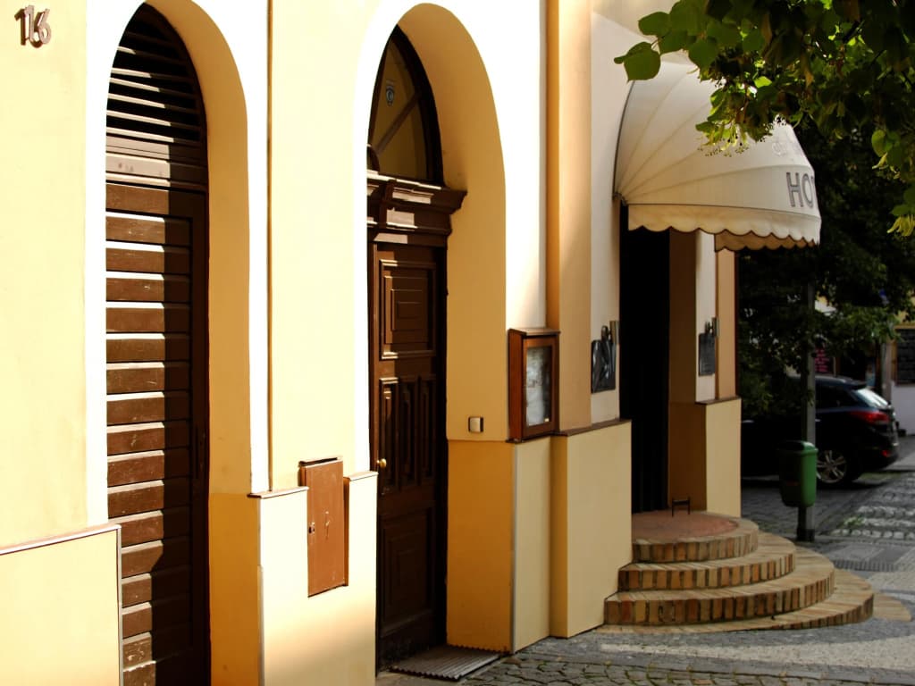 Hotel City Bell - main photo