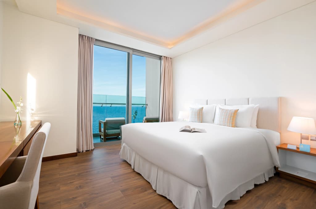 A La Carte Da Nang Beach - photo 3