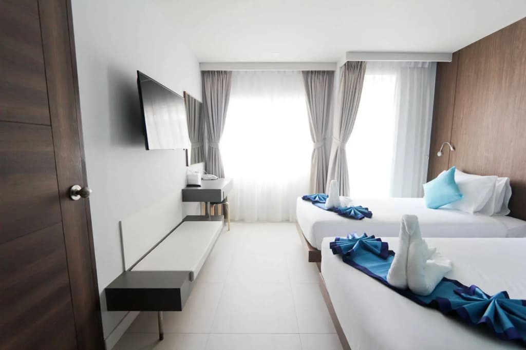 Centro One Patong Hotel - photo 7