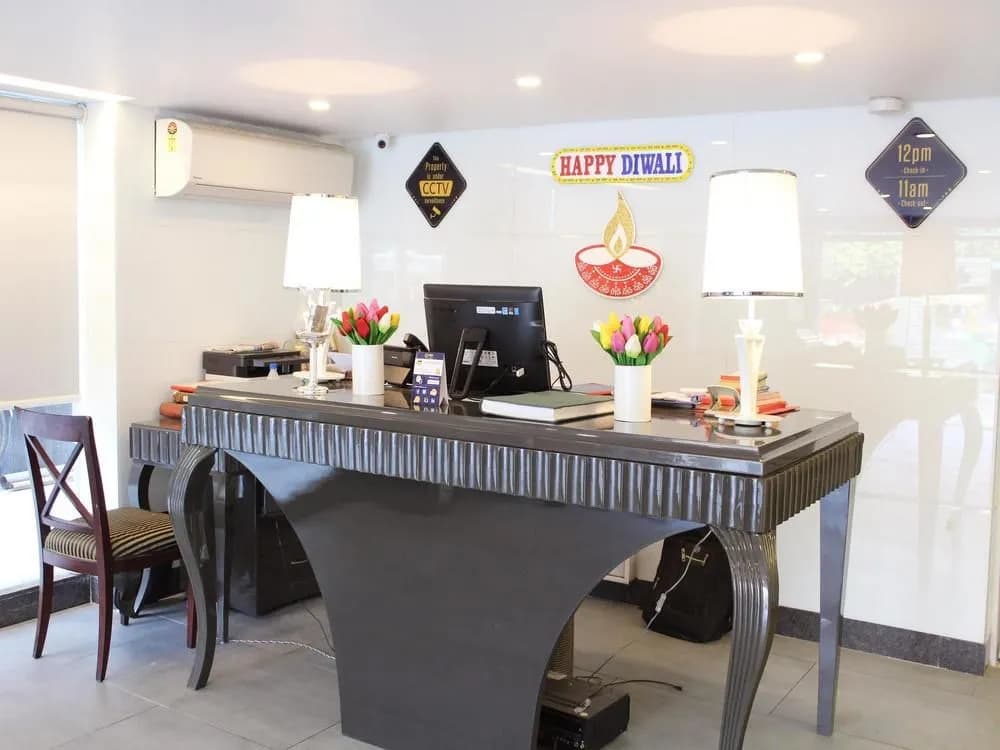 Hotel Picasso Residency Naraina Delhi - Couple Friendly Local IDs Accepted - photo 9