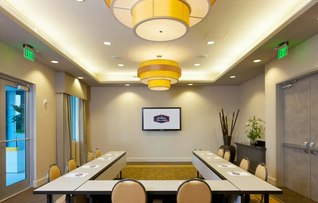 Hampton Inn & Suites Miami/Brickell-Downtown - photo 22