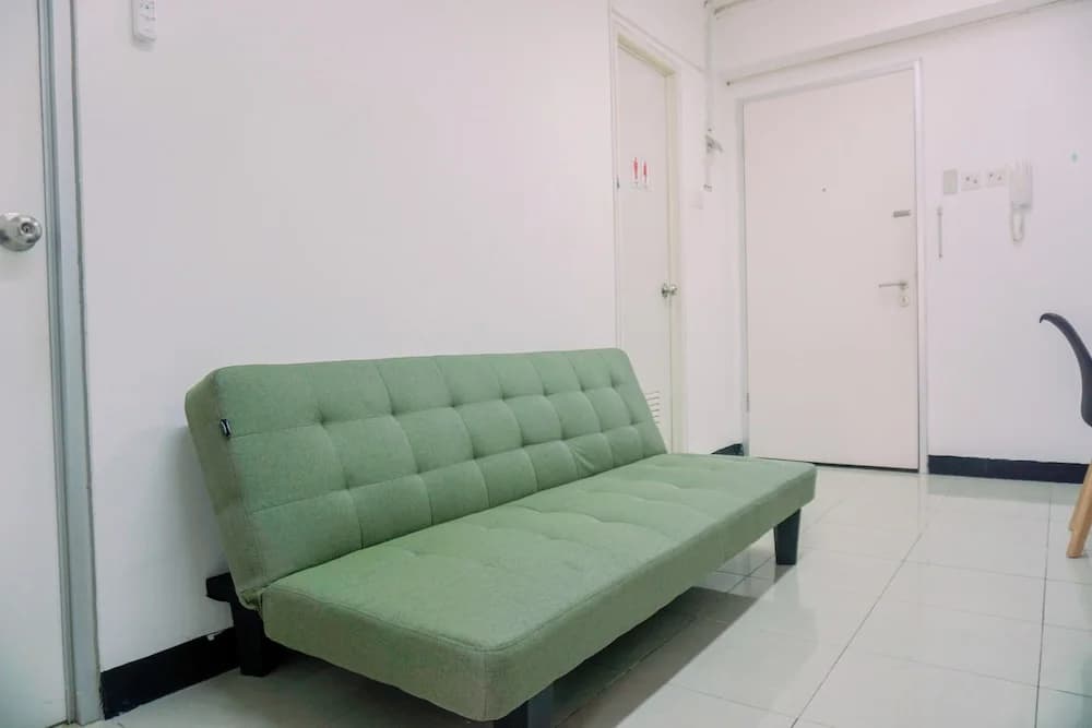 Cozy And Comfort Living 2Br Green Bay Pluit Apartment - photo 5