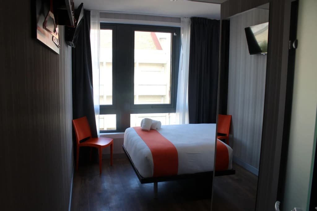 easyHotel Lisbon - photo 4