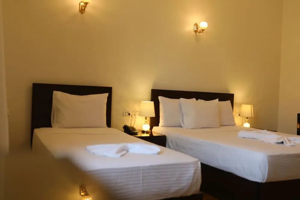 New Midtown Hotel - photo 2