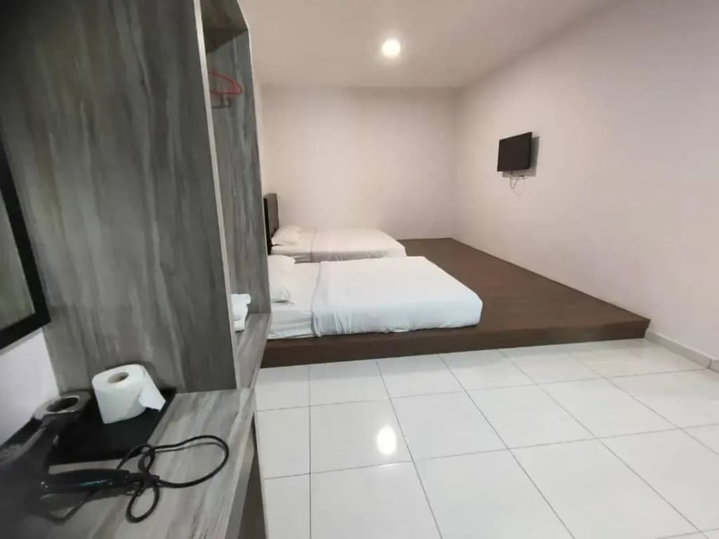 SWEET DREAM HOME 20PAX 3-Storey 5R5B SITIAWAN - photo 8
