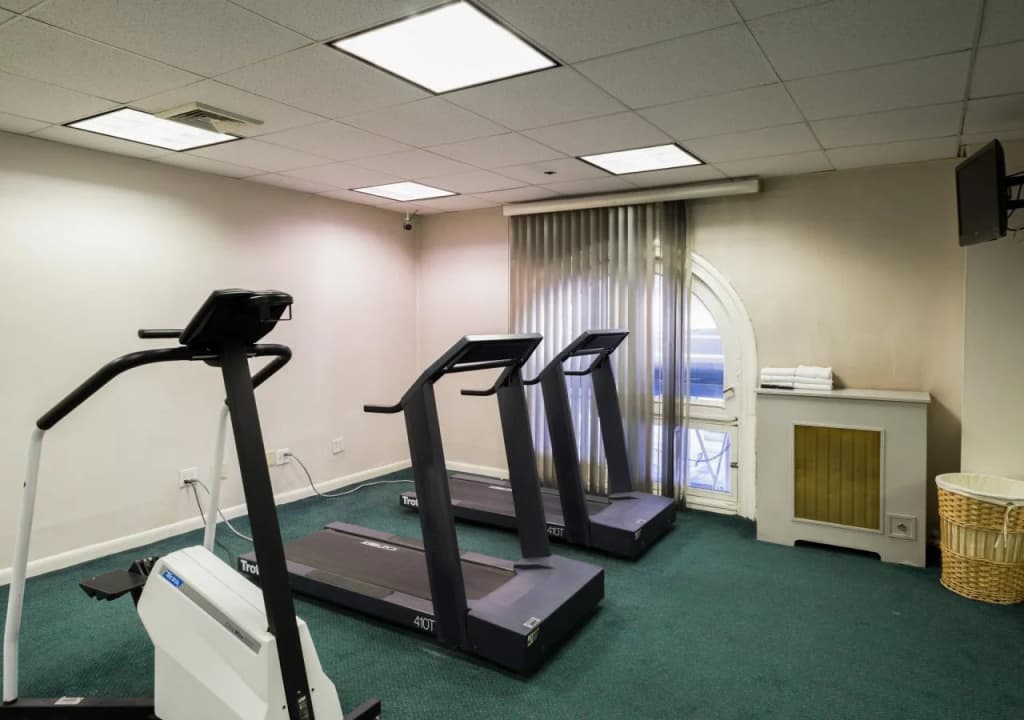 Wolcott Hotel - photo 17