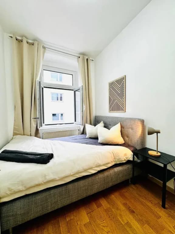 Affordable 4BR Near Stadthalle - photo 4