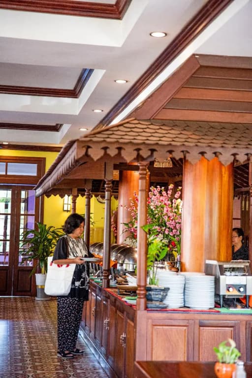 The Suite By Royal Crown Hotel - photo 23
