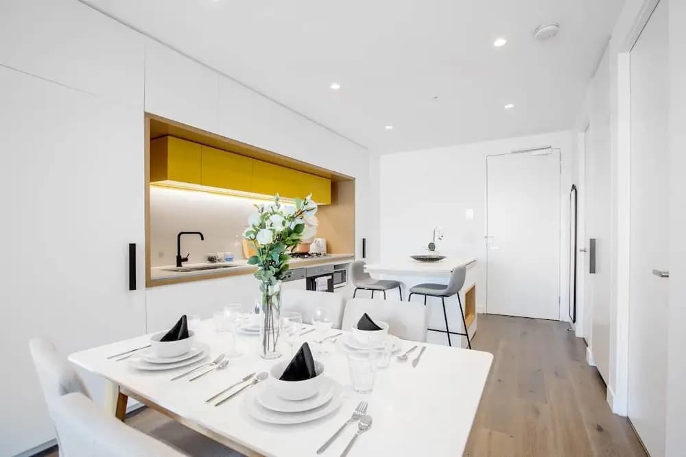 87 Docklands 2BD 2BTH Waterside with Carpark - photo 10