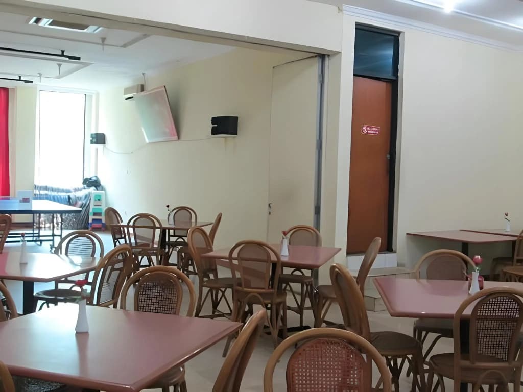 Hotel Lautze Indah - photo 12