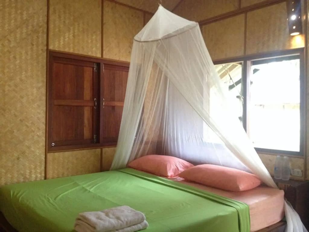 Malibu Beach Bungalows - photo 2