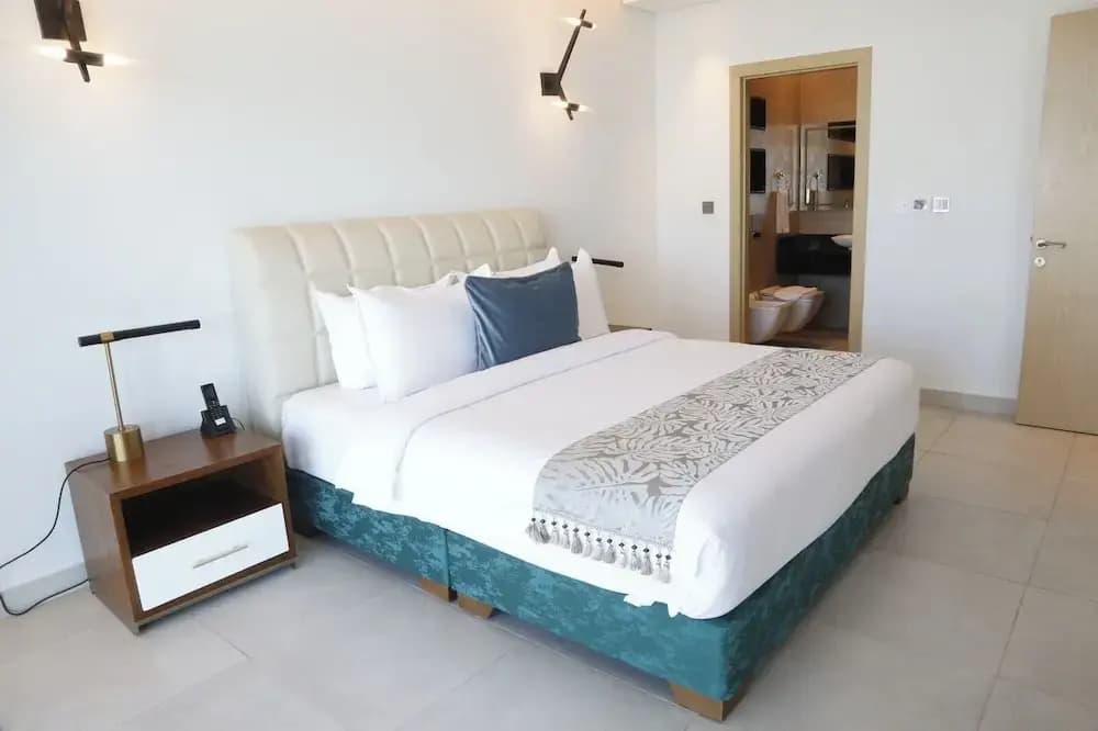 Waterfront Hotel and Apartment - photo 47